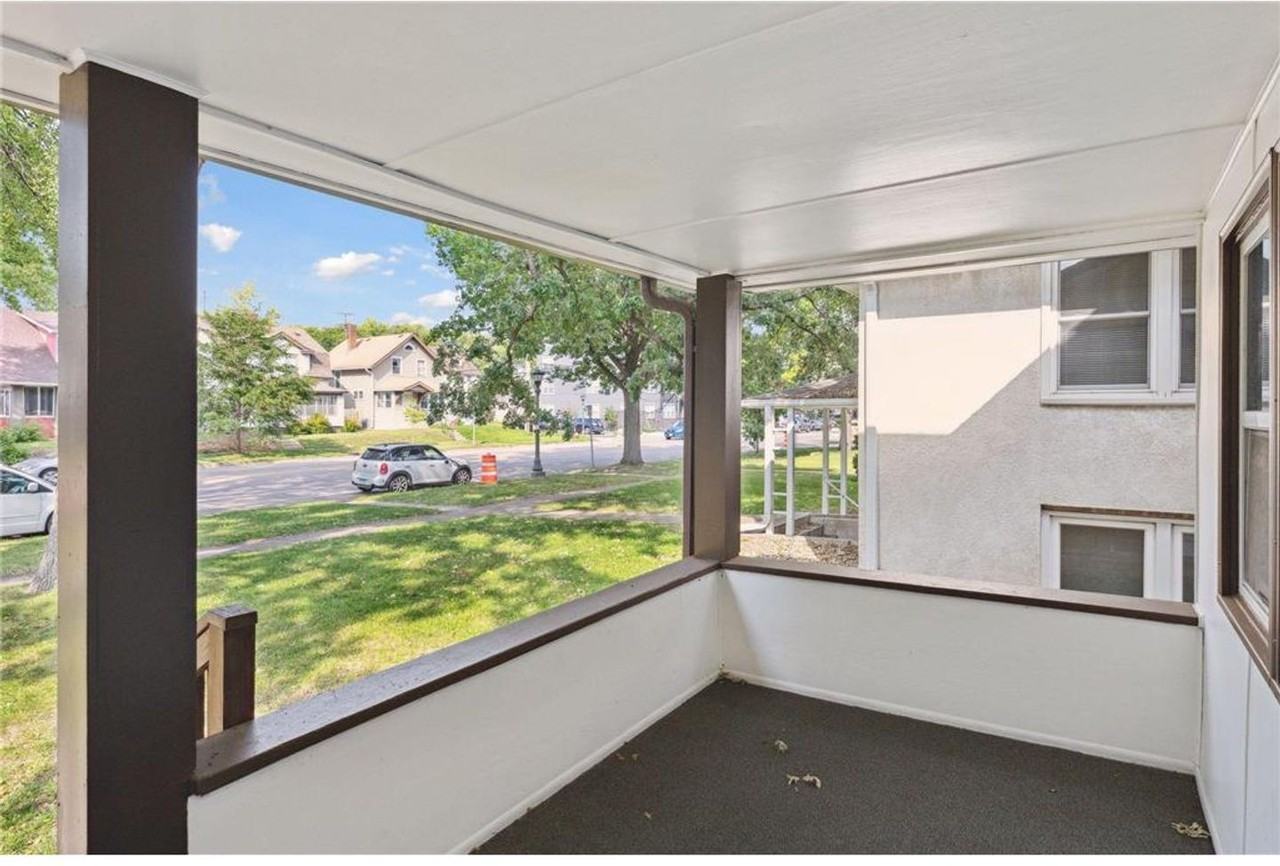 1642 Marshall Ave - Photo 3 of 17