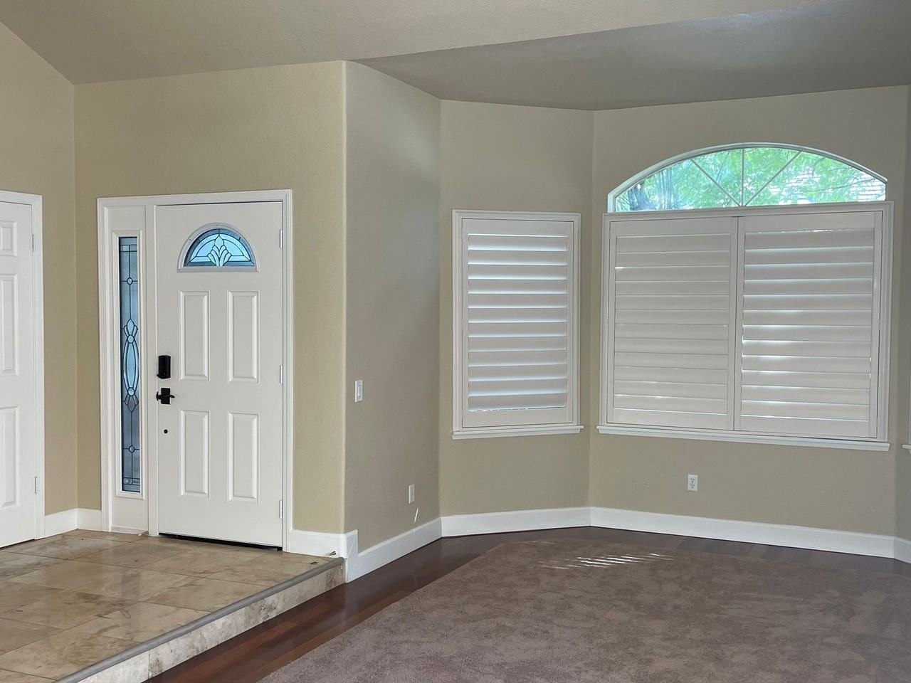 2784 Prestwick Dr - Photo 2 of 38