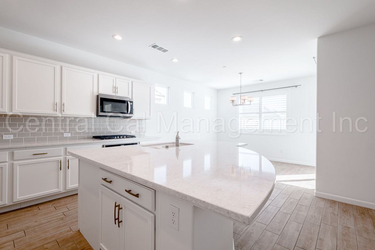 14409 Barbon Beck Ave - Photo 6 of 26