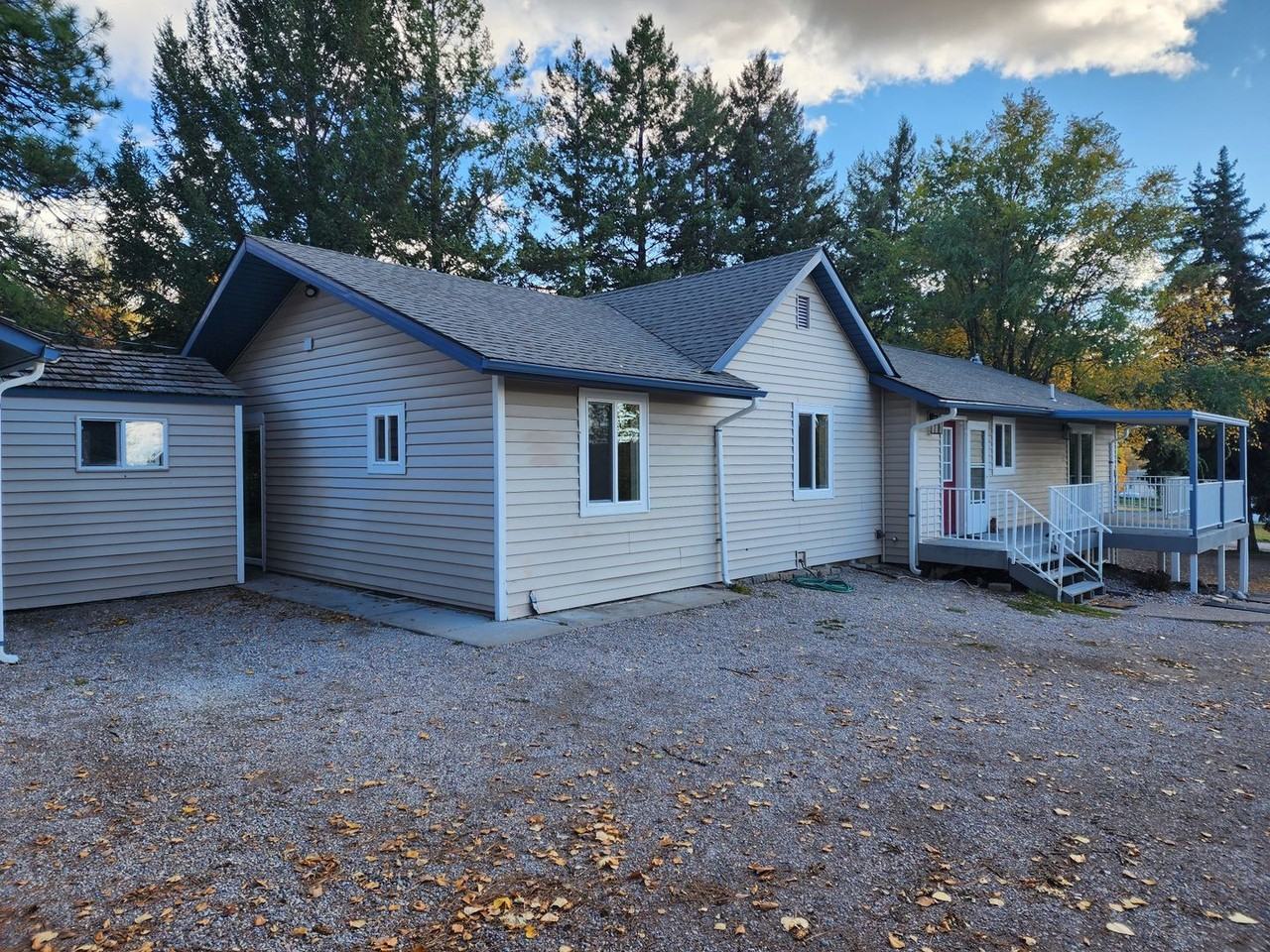 1215 Hillcrest Dr - Photo 3 of 48