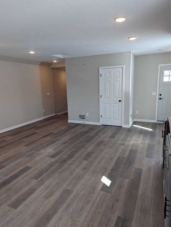 103 1/2 3rd - Photo 2 of 7