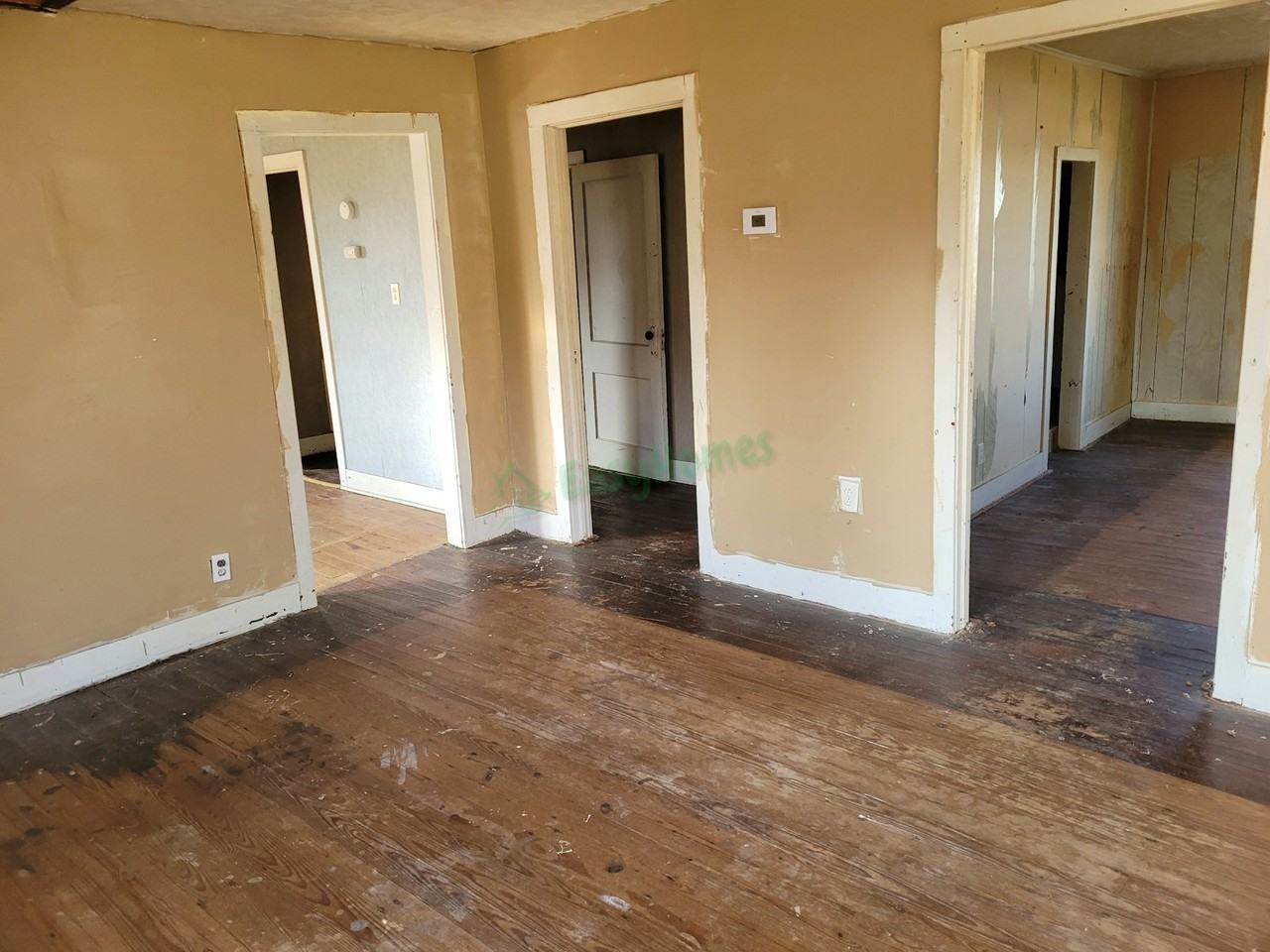 404 North Carroll Street - Photo 7 of 17