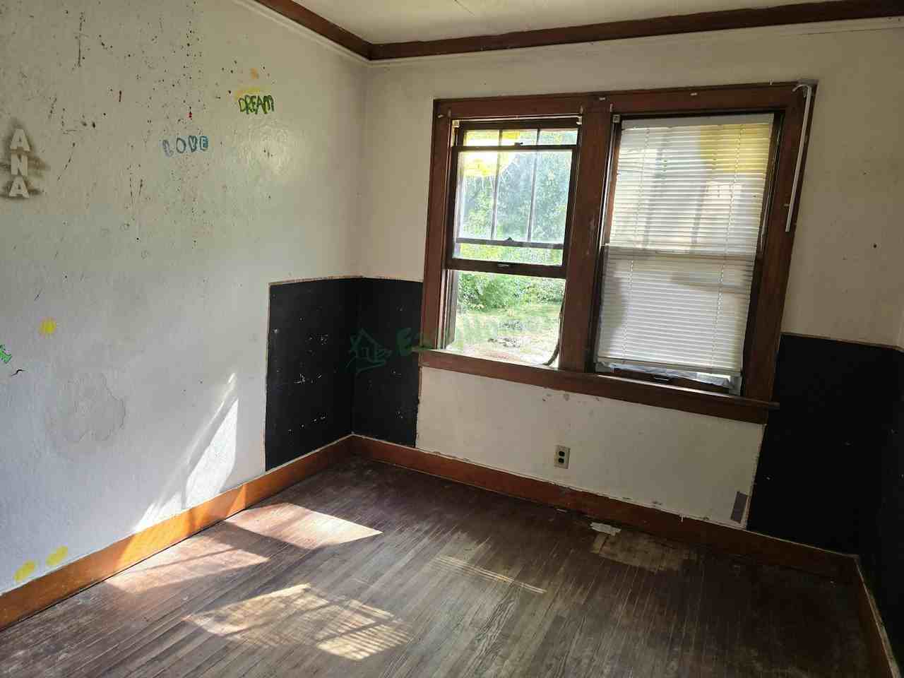 2728 West Wyoming Street - Photo 2 of 11