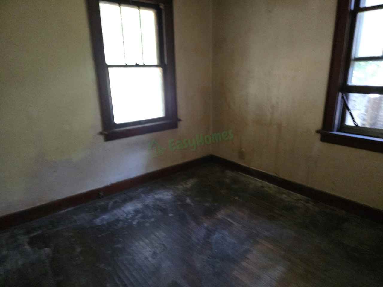 2728 West Wyoming Street - Photo 4 of 11