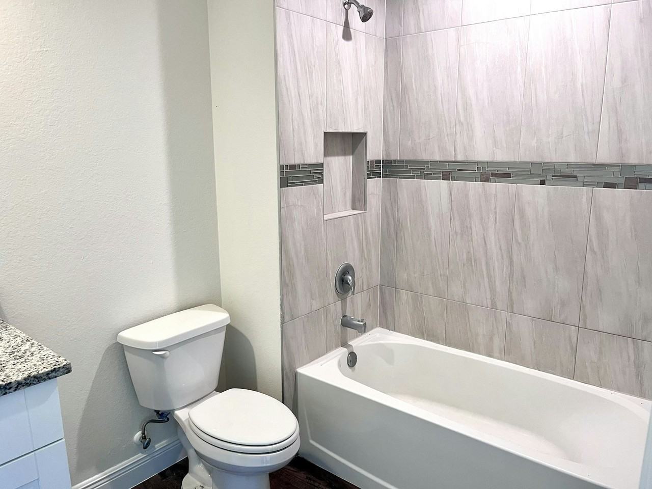 9018 Penny Circle - Photo 6 of 12