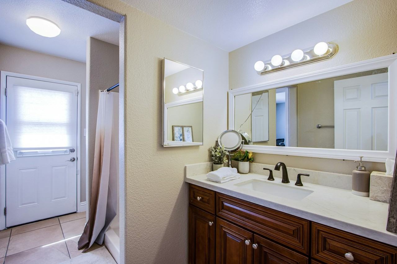 1012 Eugene Cernan Street, Unit B - Photo 6 of 16