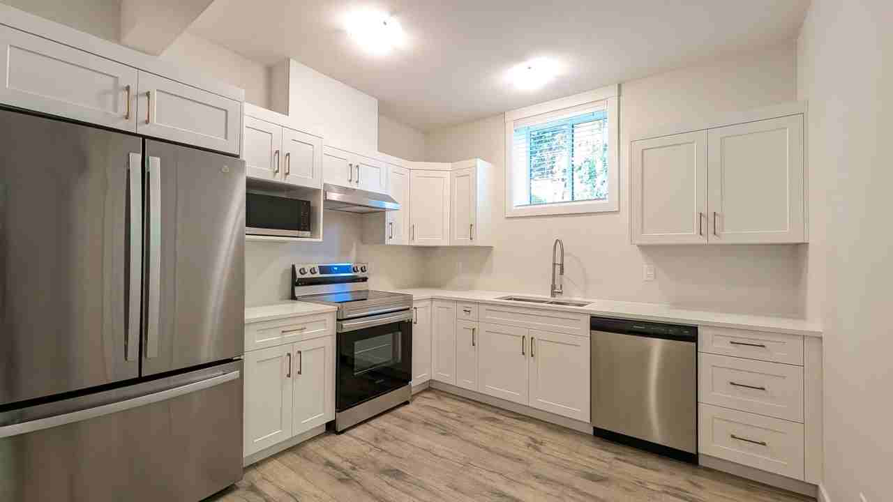 46450 Bedford Pky #5B - Photo 2 of 10