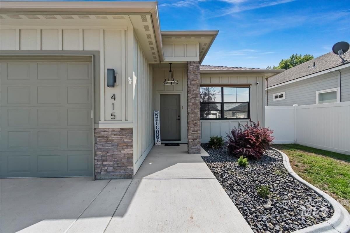 415 Cutias Street - Photo 2 of 35