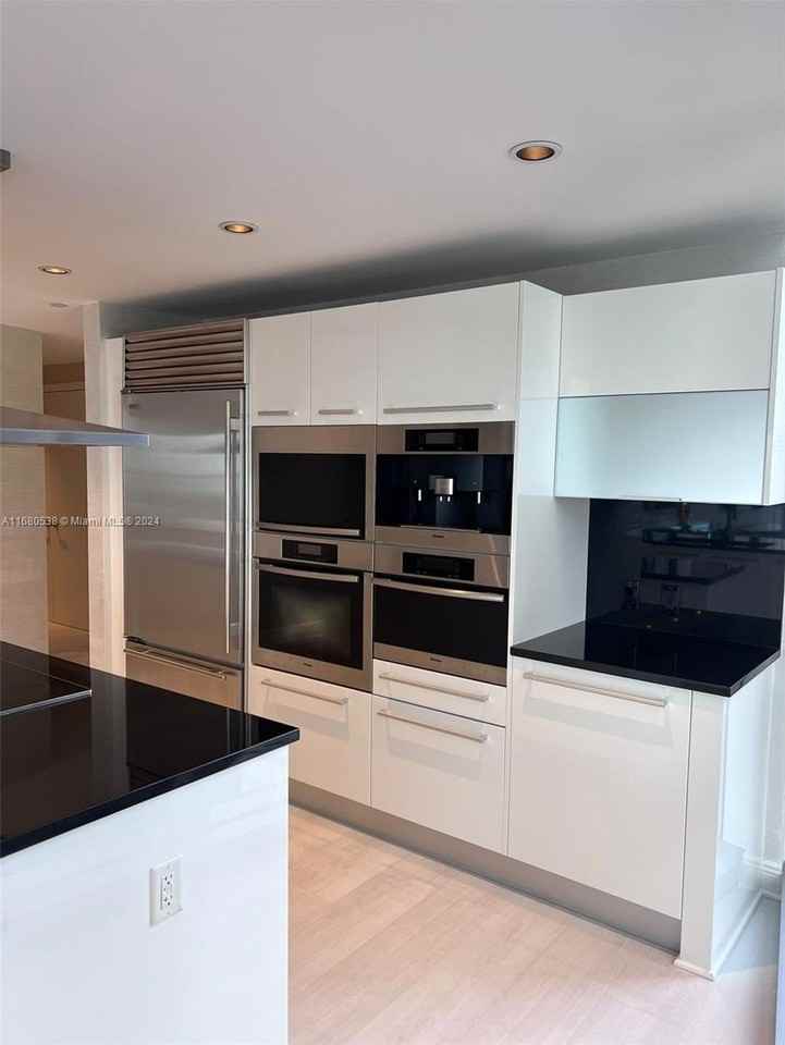 17121 Collins Ave #1208 - Photo 6 of 22