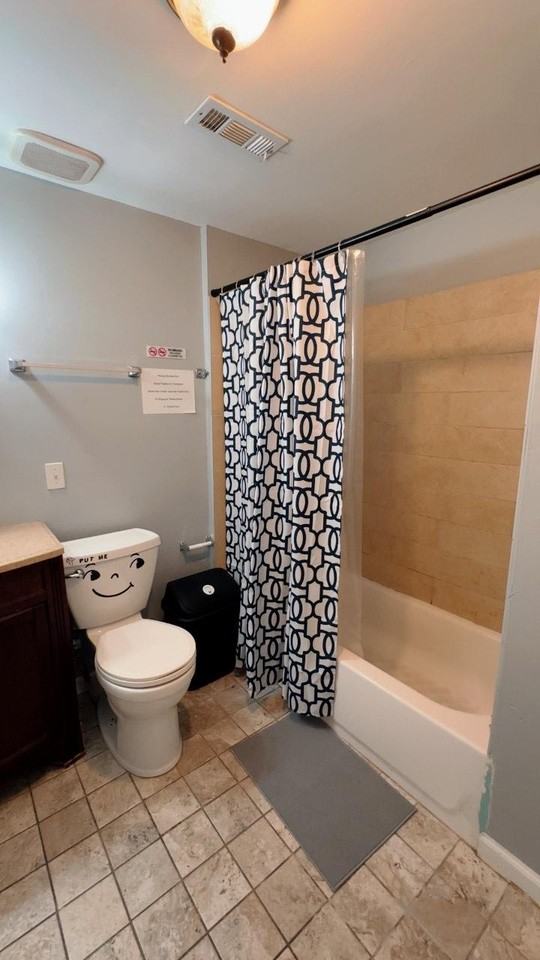 E Lombard St - Photo 2 of 10