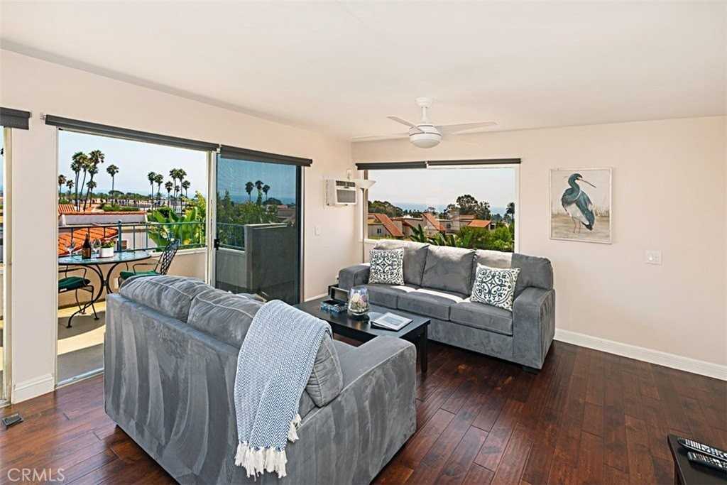 712 Calle Divino - Photo 2 of 50