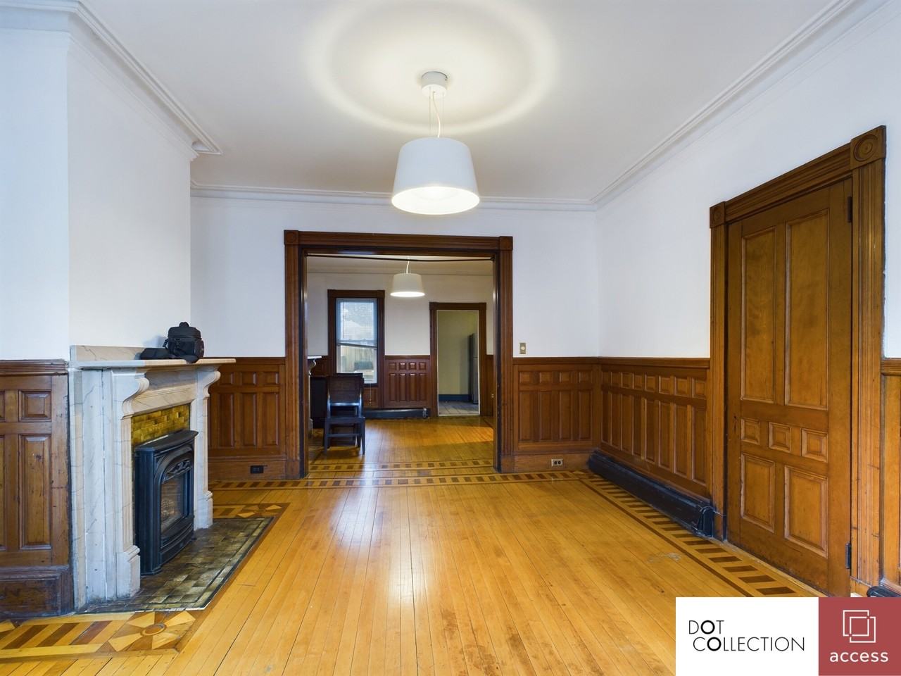 128 Lexington St #1 - Photo 2 of 7