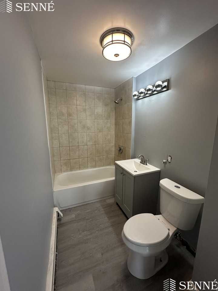 12 Danube St #3 - Photo 2 of 12