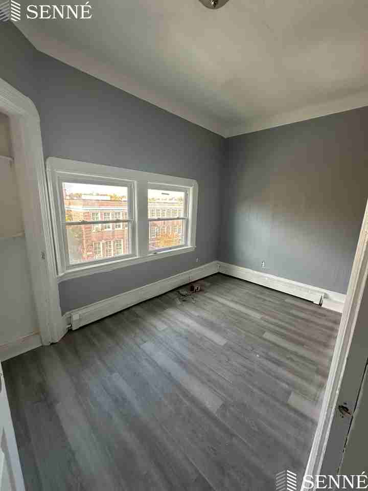 12 Danube St #3 - Photo 3 of 12