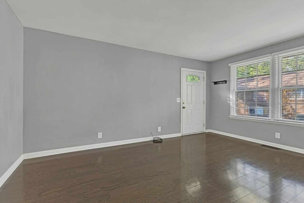 3108 Lealand Ln #B - Photo 4 of 25