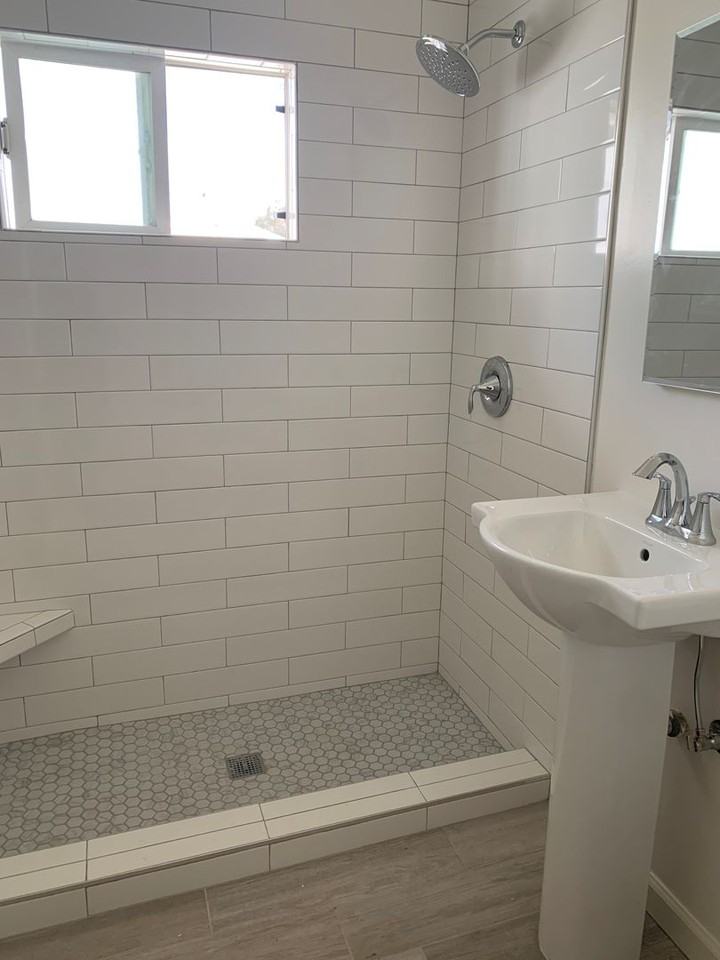 5090 College Avenue - Photo 2 of 8