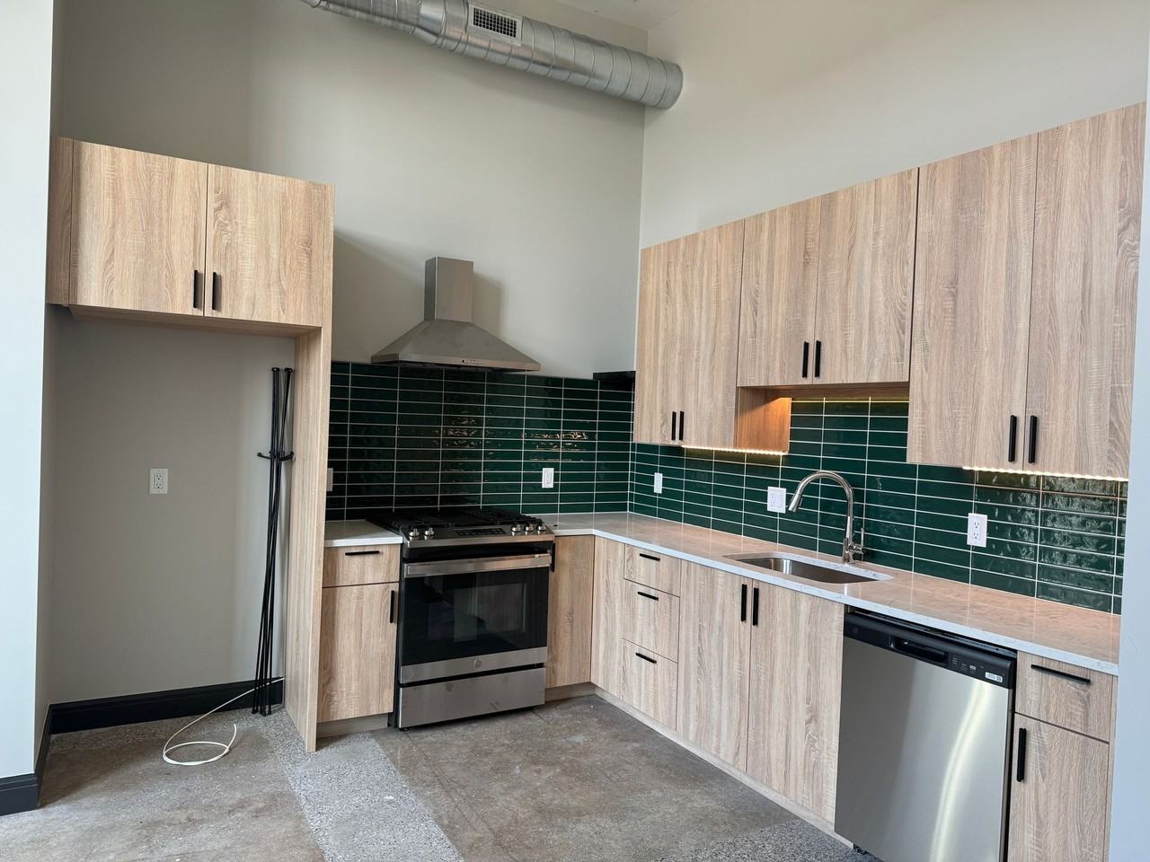 PEERLESS LOFTS - Photo 3 of 18