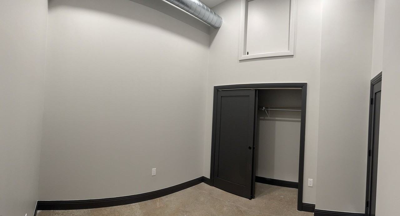 PEERLESS LOFTS - Photo 7 of 18