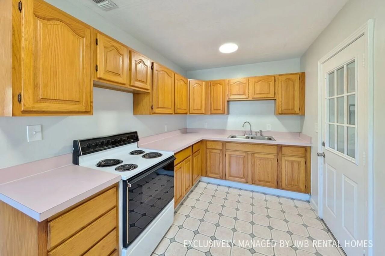 11912 Betula Rd - Photo 2 of 14