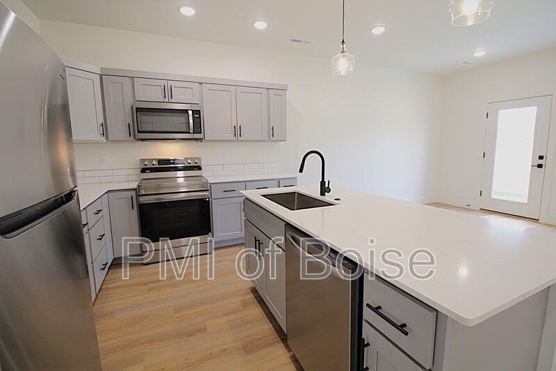 123 Trifecta Ln - Photo 6 of 20