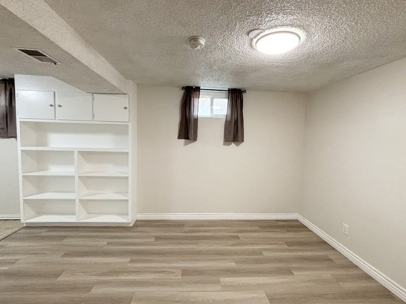 416 West Cornell Drive - Photo 7 of 20