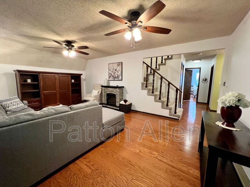 7 Night Owl Haven - Photo 4 of 36