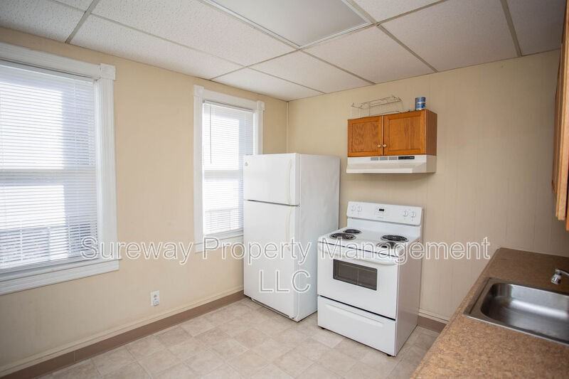 224 Rutland Ave #2 - Photo 4 of 25