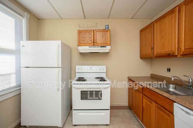 224 Rutland Ave #2 - Photo 6 of 25