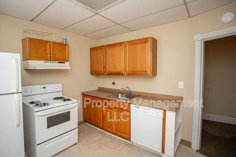 224 Rutland Ave #2 - Photo 7 of 25