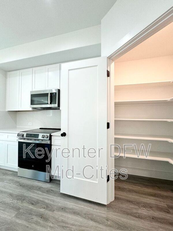 7326 Uloho Way - Photo 3 of 26