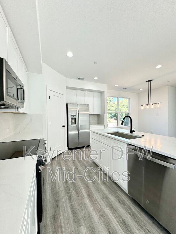 7326 Uloho Way - Photo 5 of 26