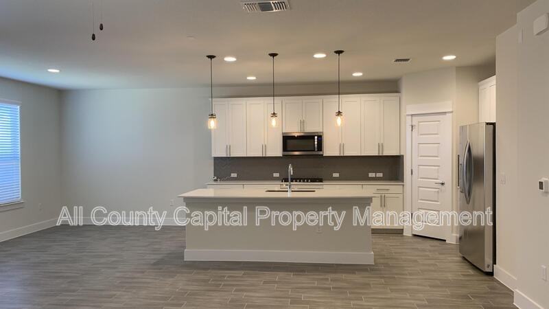 13907 Osmarea Dr #13907 - Photo 2 of 23