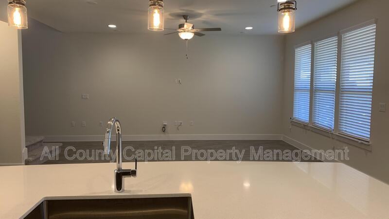 13907 Osmarea Dr #13907 - Photo 5 of 23
