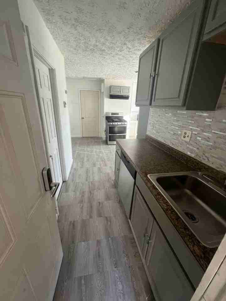 59 Foster St - Photo 3 of 7