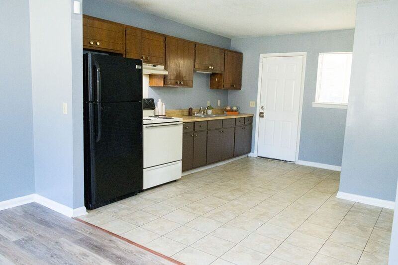 7805 Basswood Ln - Photo 3 of 16