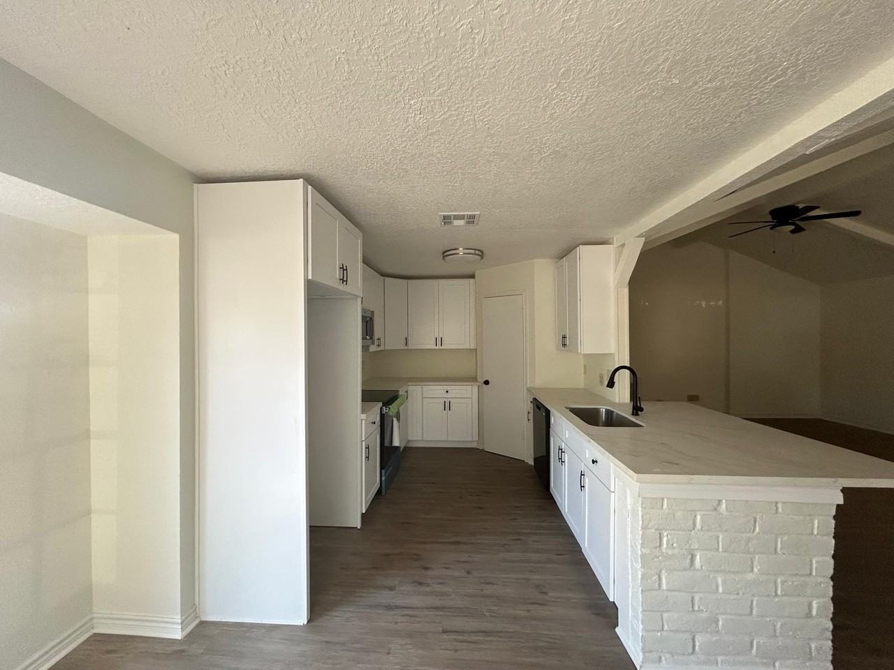 23026 Cranberry Trail - Photo 3 of 22