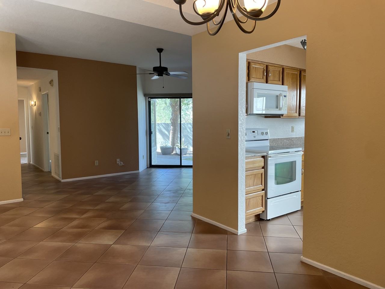 5573 N Crystal Mist Pl - Photo 7 of 28