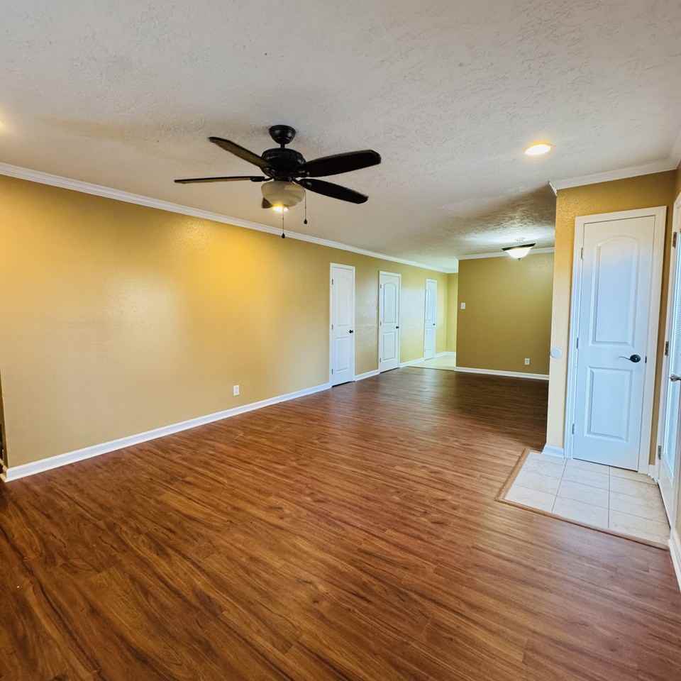 8 Audubon Pl - Photo 3 of 17