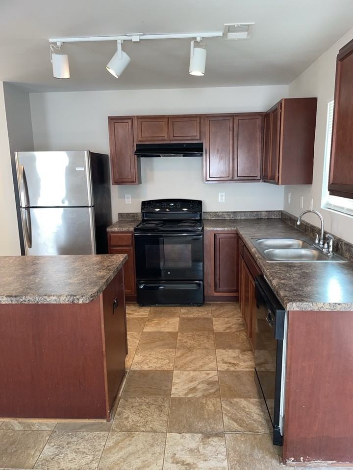 7580 Volion Pkwy - Photo 3 of 14