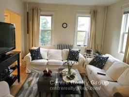 featured image of 13 Frances St #1