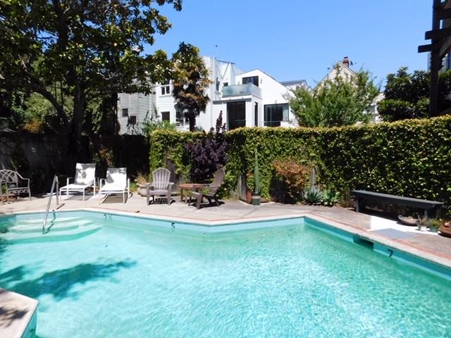 878 14th St #304 - Photo 2 of 12