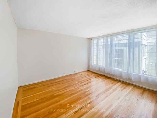 878 14th St #304 - Photo 6 of 12