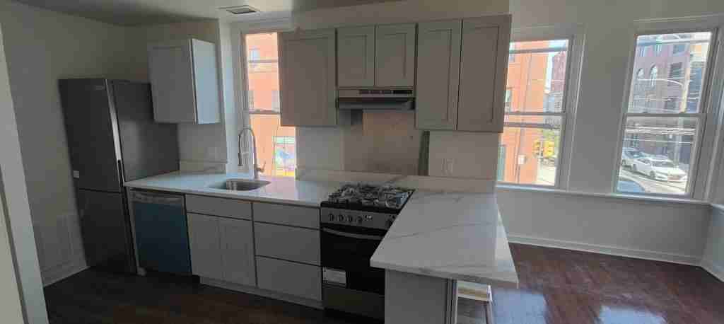 888 N 26th St - Photo 2 of 6