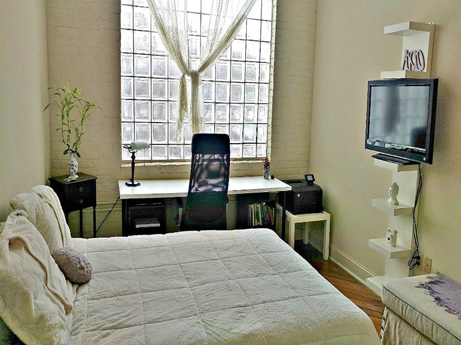 808 West 44th Street - Photo 7 of 13