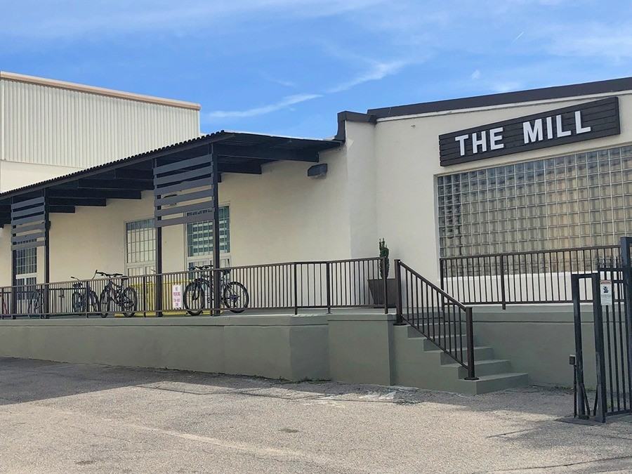 808 West 44th Street - Photo 2 of 13