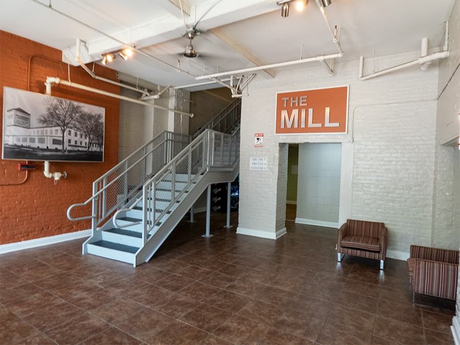 808 West 44th Street - Photo 3 of 13