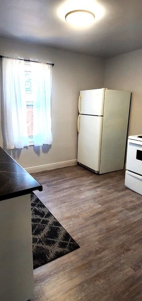 450 Victoria Street South #2 - Photo 3 of 8