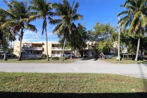 featured image of 2031 Ne 139th St
