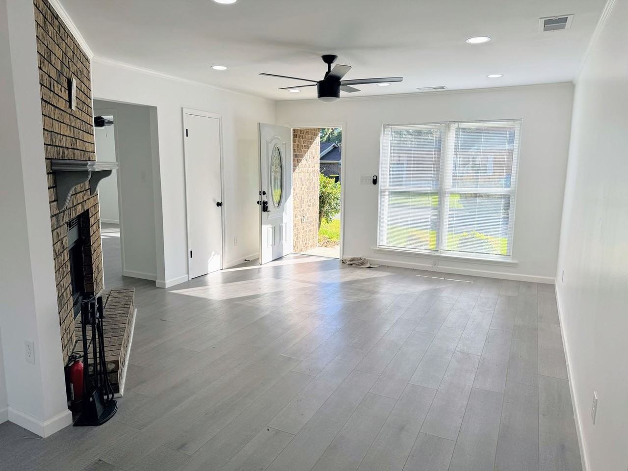 106 Harmon Creek Dr - Photo 3 of 17