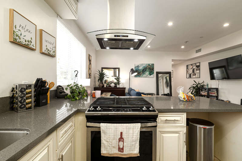 953 N Normandie Ave #204 - Photo 2 of 20